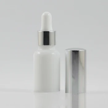 козметична опаковка флакон с етерично масло-капкомер 15 мл, празна стъклена бутилка с взетия за ароматерапия обем 0,5 грама бутилка за еднократна употреба